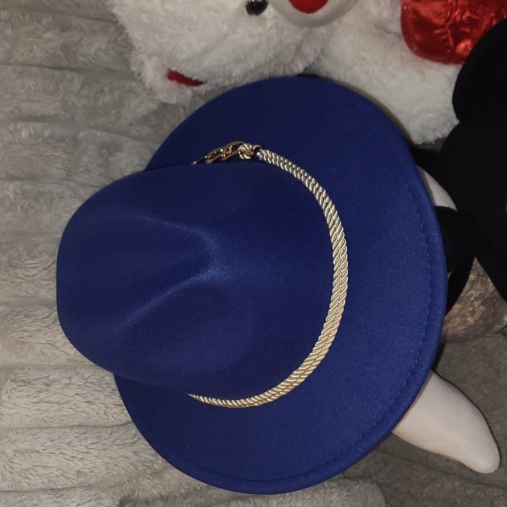 Cowgirl Hat (NEW)